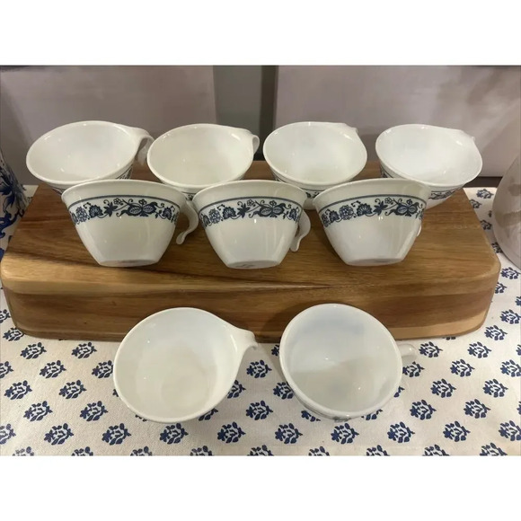 Corelle Other - Corelle Old Town Blue Onion Hook Handle Cups Coffee Tea Set Of 8 + 1 Pyrex